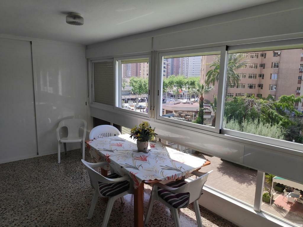 Apartamentos Cervantes Benidorm Exterior foto